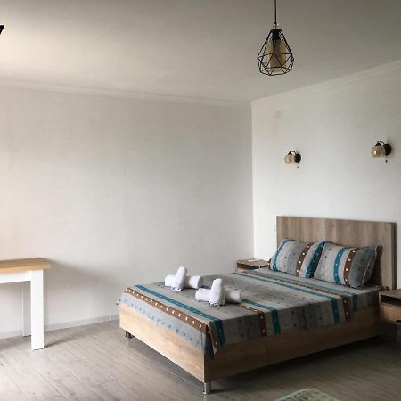 מלון קבריאטי Rezo'S House מראה חיצוני תמונה