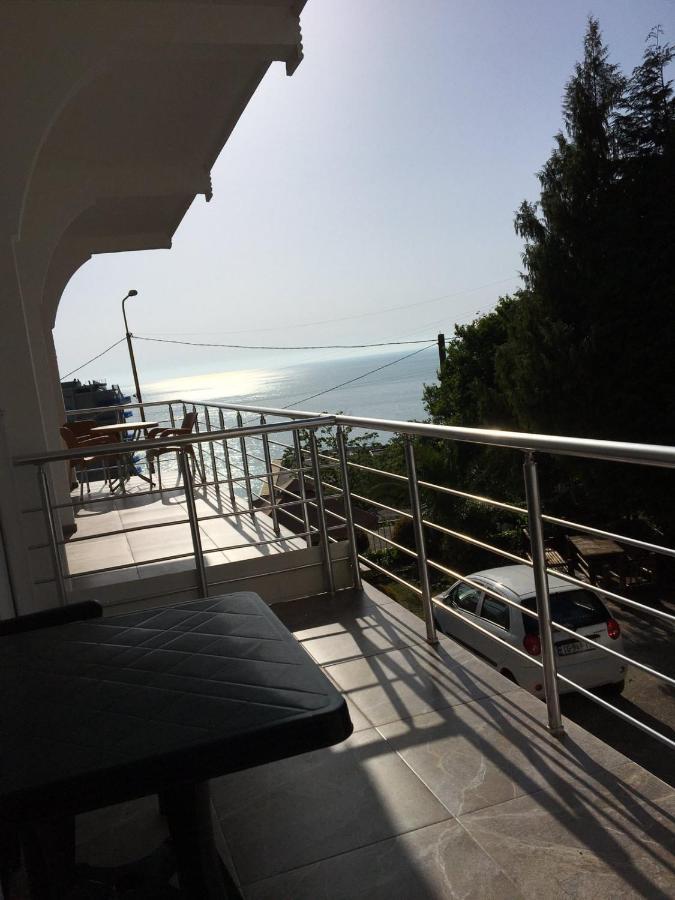 מלון קבריאטי Rezo'S House מראה חיצוני תמונה