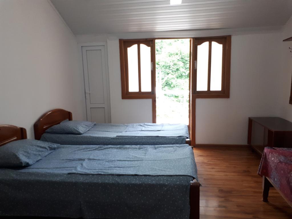 מלון קבריאטי Rezo'S House מראה חיצוני תמונה